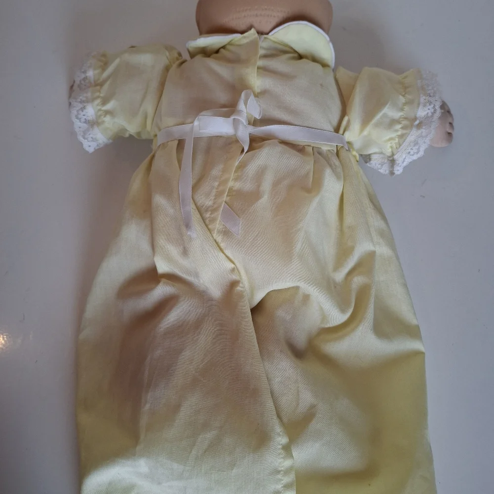 Vintage Cabbage Patch Kids Baby Doll - Picture 2 of 3